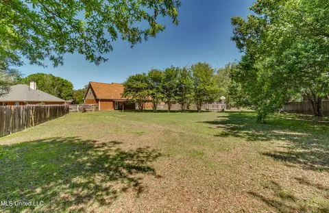 Exterior - 32 Hawthorne Hill Cv, Flowood, MS 39232 photo 17 of 19
