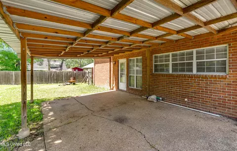 Exterior - 32 Hawthorne Hill Cv, Flowood, MS 39232 photo 12 of 19