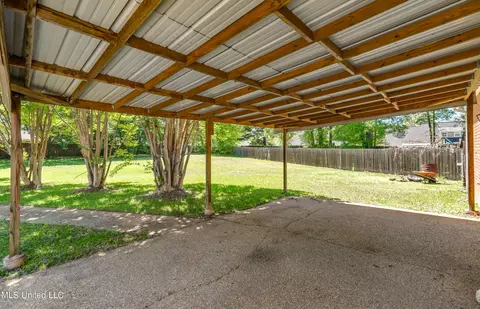 Exterior - 32 Hawthorne Hill Cv, Flowood, MS 39232 photo 11 of 19