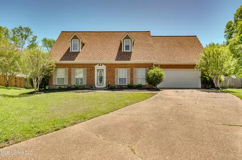 32 Hawthorne Hill Cv, Flowood, MS 39232