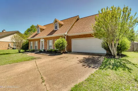 Exterior - 32 Hawthorne Hill Cv, Flowood, MS 39232 photo 3 of 19
