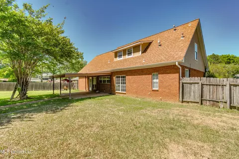 Exterior - 32 Hawthorne Hill Cv, Flowood, MS 39232 photo 13 of 19