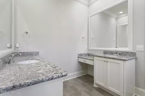 Bath - 245 Grayhawk Dr, Madison, MS 39110 photo 1 of 6