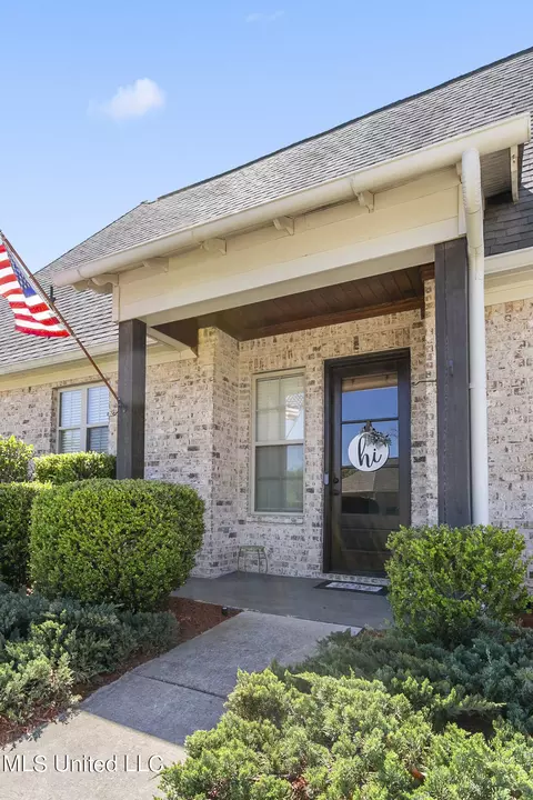 Exterior - 245 Grayhawk Dr, Madison, MS 39110 photo 7 of 8