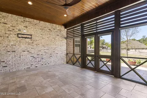 Kitchen - 245 Grayhawk Dr, Madison, MS 39110 photo 1 of 9
