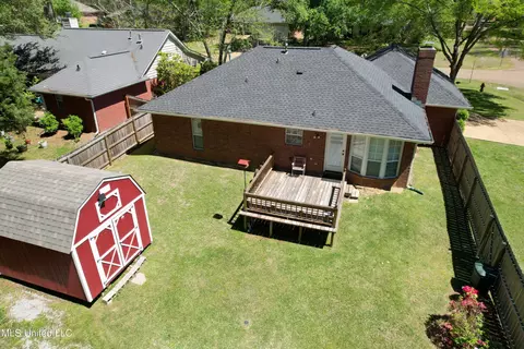 Exterior - 133 Harbor Rd, Madison, MS 39110 photo 10 of 11
