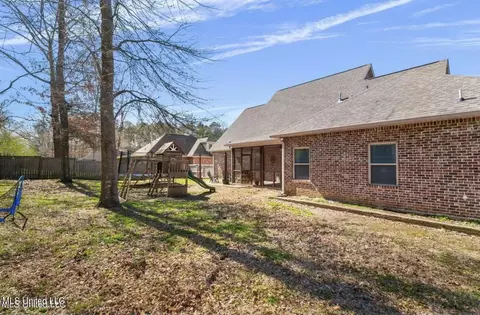 Exterior - 139 Glen Arbor Ct, Brandon, MS 39042 photo 8 of 15