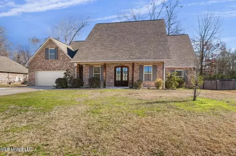 139 Glen Arbor Ct, Brandon, MS 39042