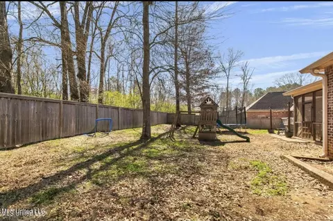 Exterior - 139 Glen Arbor Ct, Brandon, MS 39042 photo 9 of 15