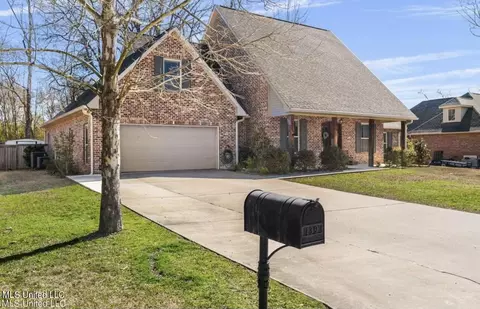 Exterior - 139 Glen Arbor Ct, Brandon, MS 39042 photo 4 of 15