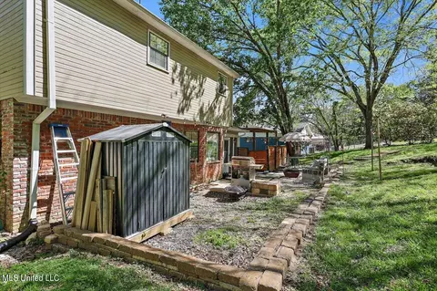 Exterior - 1669 Winchester St, Jackson, MS 39211 photo 5 of 12