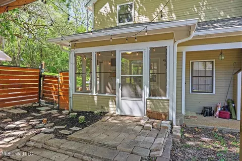 Exterior - 1669 Winchester St, Jackson, MS 39211 photo 10 of 12