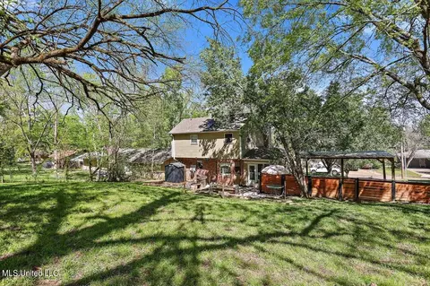 Exterior - 1669 Winchester St, Jackson, MS 39211 photo 8 of 12