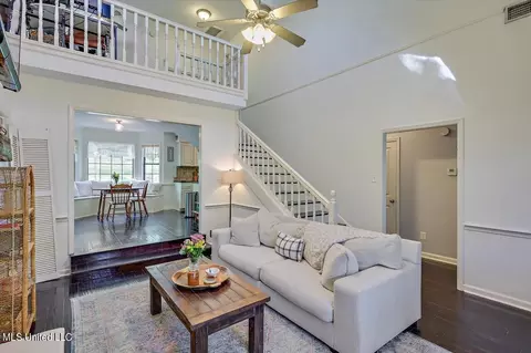 Living - 1669 Winchester St, Jackson, MS 39211 photo 2 of 5