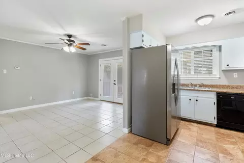 Kitchen - 809 Old Forge Rd, Southaven, MS 38671 photo 1 of 3