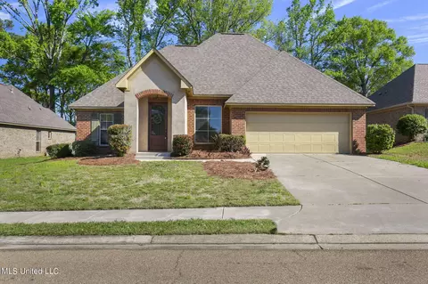 144 Stillhouse Creek Dr, Madison, MS 39110