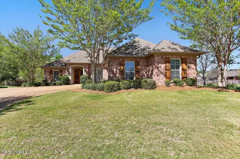 202 Gladeview Ct, Brandon, MS 39047