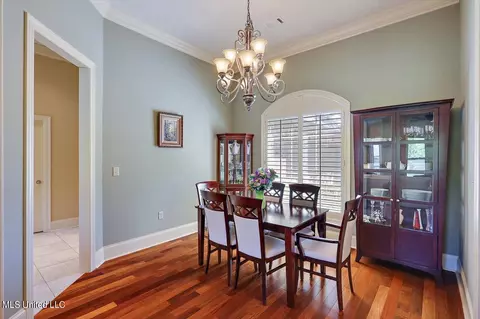Dining - 202 Gladeview Ct, Brandon, MS 39047 photo 2 of 3