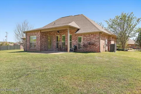 Exterior - 202 Gladeview Ct, Brandon, MS 39047 photo 3 of 7