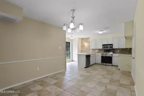 563 Thorngate Ct, Brandon, MS 39047 photo 5