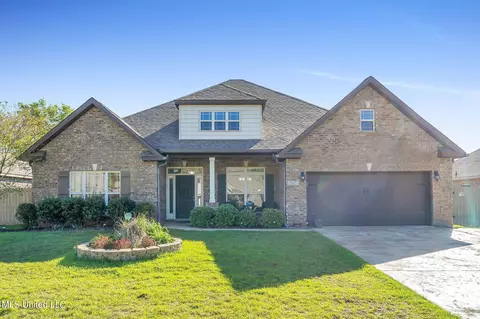 8415 Poplar Trl, Biloxi, MS 39532