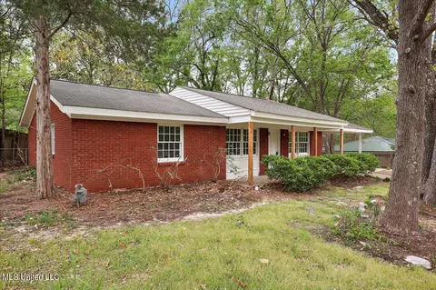 Exterior - 3473 Lanell Ln, Pearl, MS 39208 photo 2 of 8