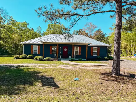 Exterior - 149 August Ln, Lucedale, MS 39452 photo 4 of 5