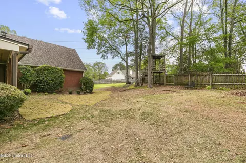 Exterior - 573 Arbor Dr, Madison, MS 39110 photo 13 of 17