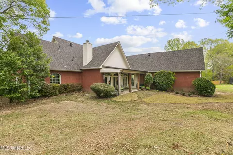Exterior - 573 Arbor Dr, Madison, MS 39110 photo 12 of 17