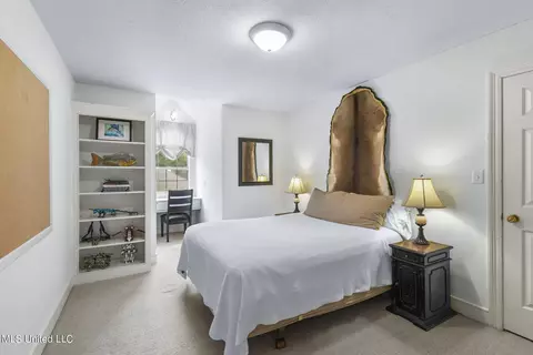 Bedroom - 573 Arbor Dr, Madison, MS 39110 photo 7 of 9