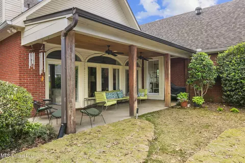 Exterior - 573 Arbor Dr, Madison, MS 39110 photo 11 of 17