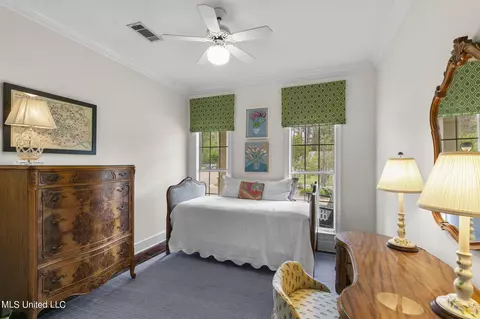 Bedroom - 573 Arbor Dr, Madison, MS 39110 photo 6 of 9