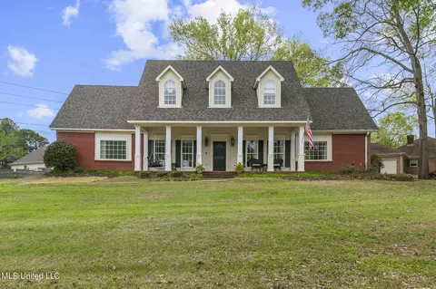 Exterior - 573 Arbor Dr, Madison, MS 39110 photo 2 of 17