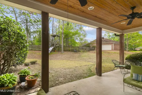 Exterior - 573 Arbor Dr, Madison, MS 39110 photo 9 of 17