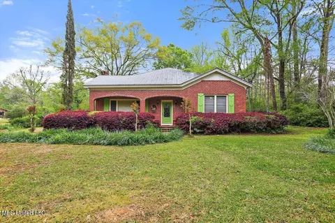 639 Lee Ave, Monticello, MS 39654