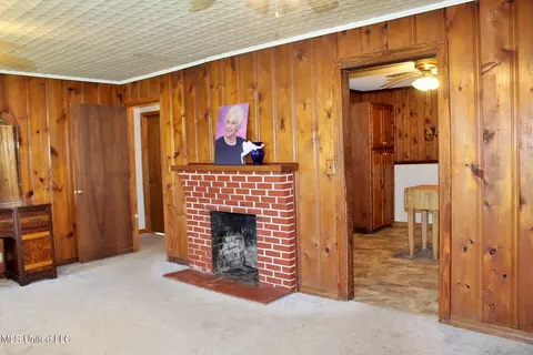 Living - 130 Donovan Rd, Lucedale, MS 39452 photo 1 of 2