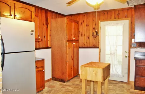 Dining - 130 Donovan Rd, Lucedale, MS 39452 photo 1 of 3