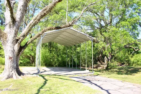 Exterior - 130 Donovan Rd, Lucedale, MS 39452 photo 5 of 11