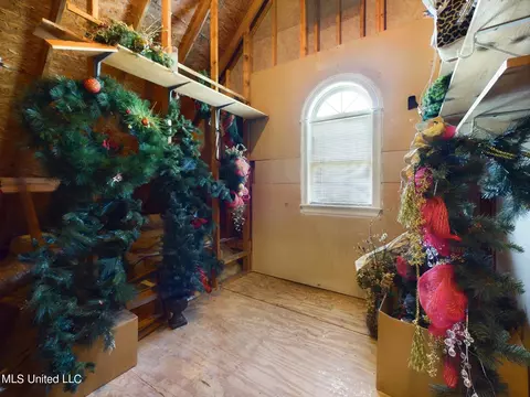 Entry Way - 132 Derby Drive Dr, Madison, MS 39110 photo 6 of 6