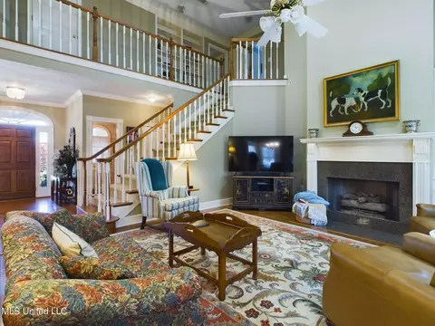 Living - 132 Derby Drive Dr, Madison, MS 39110 photo 3 of 3