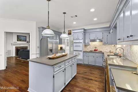 Kitchen - 2104 Silver Ln, Madison, MS 39110 photo 3 of 4