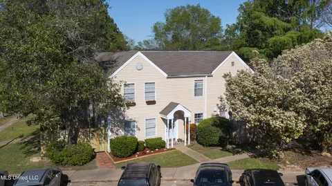 Exterior - 859 Harbor Bend Dr, Brandon, MS 39047 photo 7 of 9