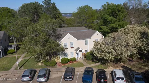 Exterior - 859 Harbor Bend Dr, Brandon, MS 39047 photo 9 of 9