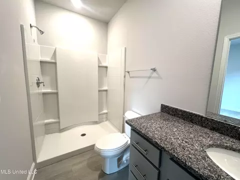 Bath - 9014 Addison Blvd, Long Beach, MS 39560 photo 1 of 4
