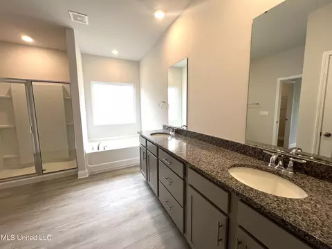 Bath - 9014 Addison Blvd, Long Beach, MS 39560 photo 2 of 4