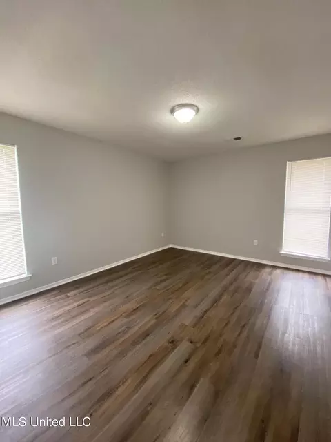 Other - 6326 E Oak Run Dr, Olive Branch, MS 38654 photo 4 of 5