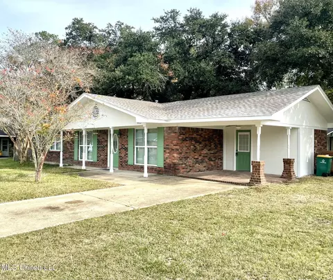 903 Alverado Dr, Long Beach, MS 39560
