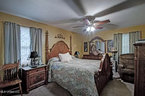 2232 Castle Hill Dr, Jackson, MS 39204 photo 3