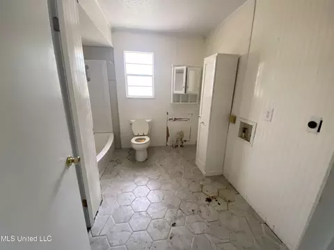 Bath - 156 Beaver Dam Dr, Lucedale, MS 39452 photo 1 of 1