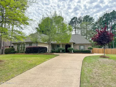 Exterior - 115 Timbercrest Ln, Brandon, MS 39047 photo 2 of 16